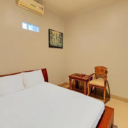Oyo 92203 Tata Guest House